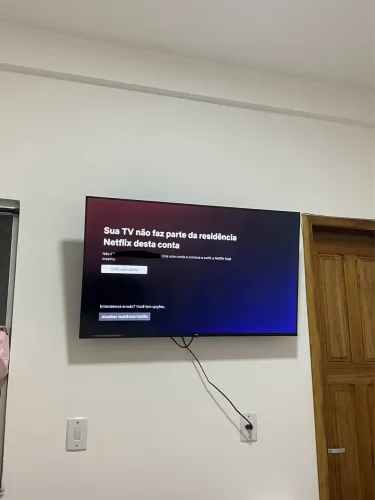 vende-se TV TCL 43 polegadas