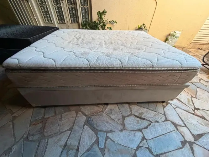Cama box