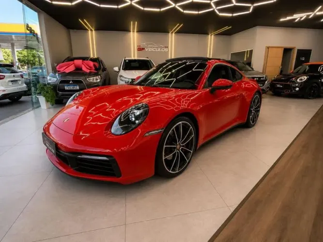 Porsche 911 Carrera 3.0 24V H6 PDK 2020