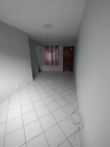 Alugo apartamento bairro André carloni próximo a praça