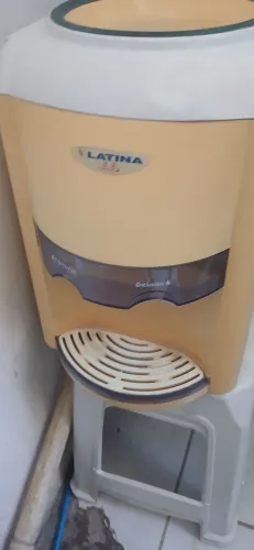 Bebedouro LATINA 160,00 reais