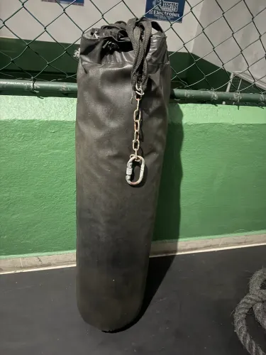 Saco de pancadas com suporte