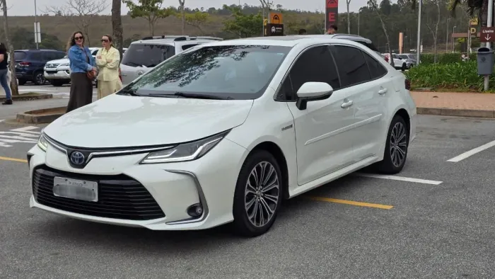 Toyota Corolla Altis Prem. Hybrid 1.8 Flex AUT 2020