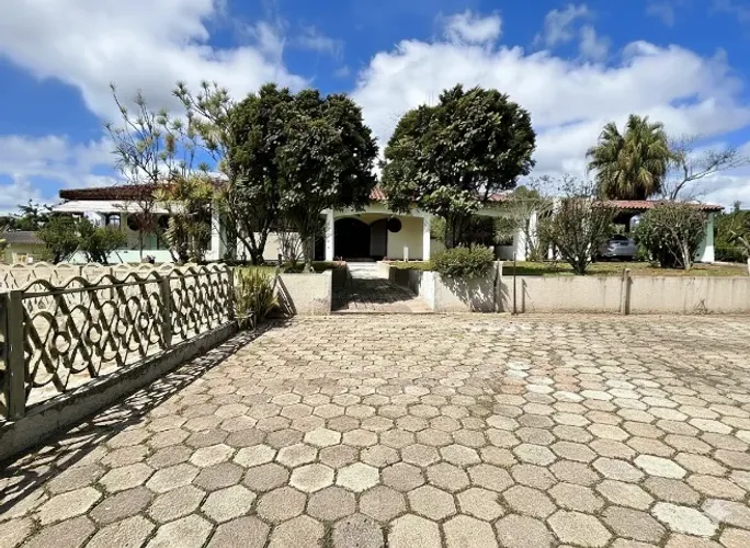 Incrível Casa de Campo à Venda em Rio Grande da Serra