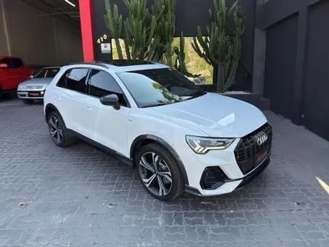 Audi Q3 Perf. Black.plus 2.0 TFSI Tip. Quat. 2024