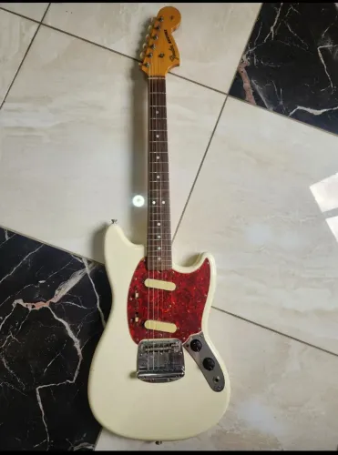 Fender Mustang classic séries crafted in japan