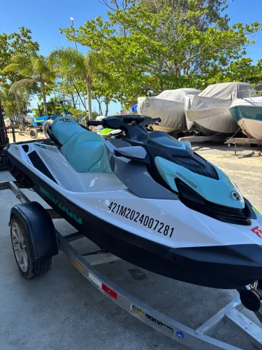 Vendo seadoo 130 ano 2024 com apenas 68 horas