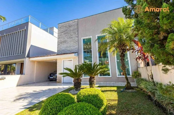 Casa com 5 dormitórios à venda, 200 m² por R$ 1.980.000,00 - São Braz - Curitiba/PR