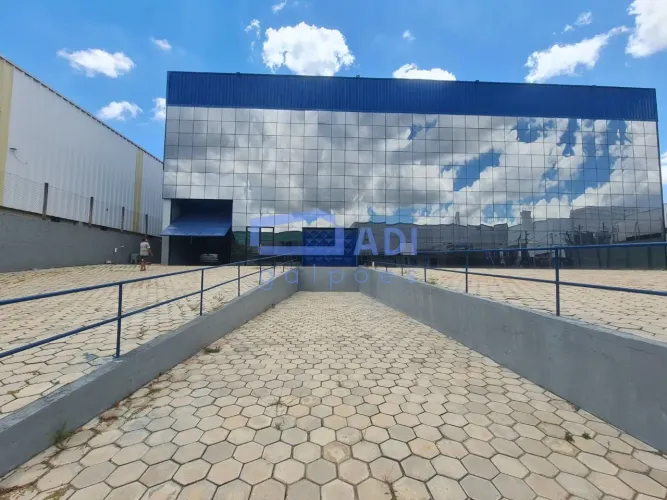 Galpão 3840 m² - Pé direito 12 m - Bandeirantes - Jundiaí - SP