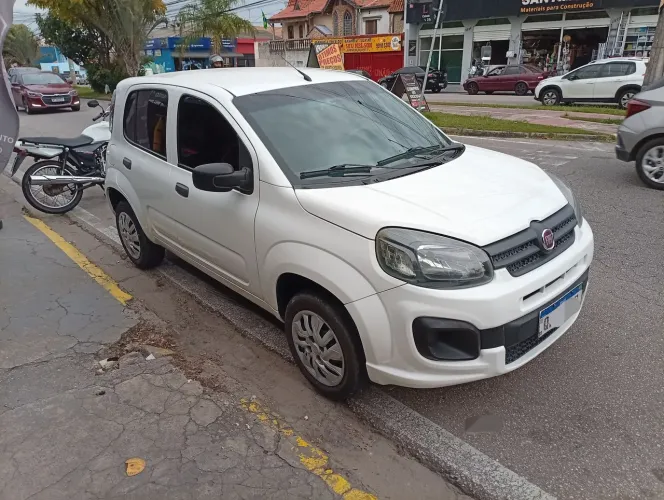 Fiat Uno Attractive 1.0 EVO Fire Flex 8V 5P 2019