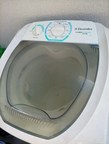 Vendo máquina Electrolux. Não centrifuga