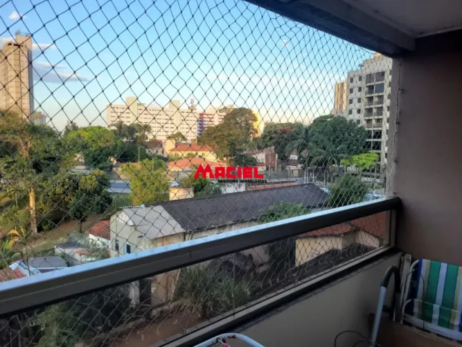 Excelente apartamento Centro de SJC