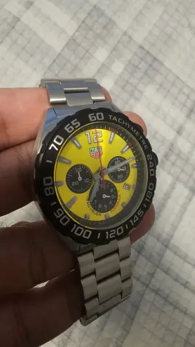 Vendo relógio genérico bateria funcionando perfeitamente 
