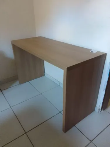 Vende-se Escrivaninha 