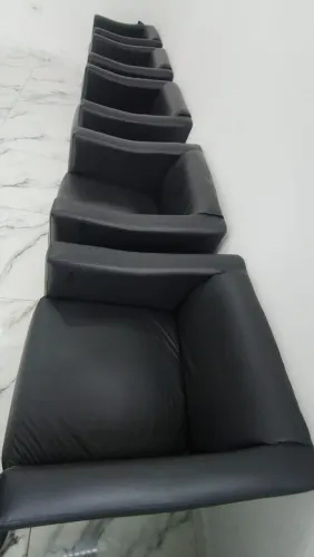 Vendo 5 poltronas de couro