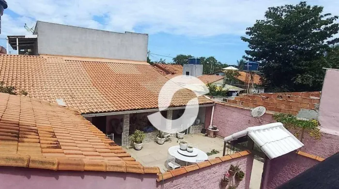 Casa à venda, 250 m² por R$ 500.000,00 - São José do Imbassaí - Maricá/RJ