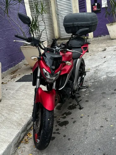 Vendo moto Yamaha Fazer 250cc Ano 2020