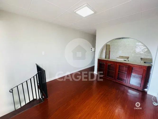 Apartamento Duplex com 1 dormitório para alugar, 60 m² por R$ 2.905,00/mês - Bela Vista -