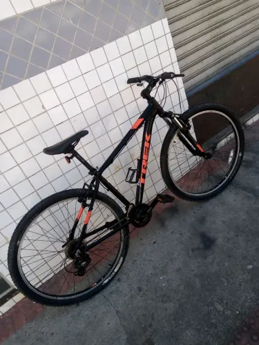 Bicicleta Trek Marlin 4 aro 29