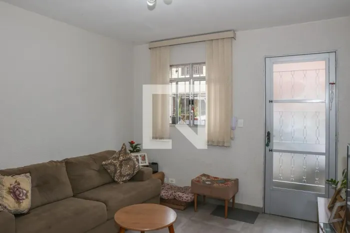 Casa à Venda - Bom Retiro, 2 Quartos, 90 m2
