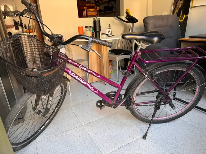 Vendo bicicleta CAIRU GENOVA , em bom estado