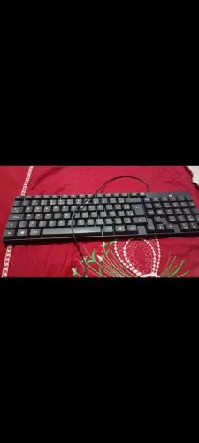 Teclado USB R$ 40,00. Funcionando 100%, todas as teclas ok. Tem marcas de uso, normal usad