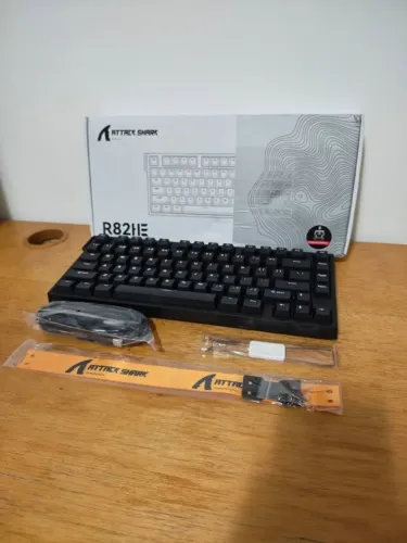 Teclado Magnético Attack Shark R82HE Preto Hall Effect - 8K Hz - Rapid Trigger