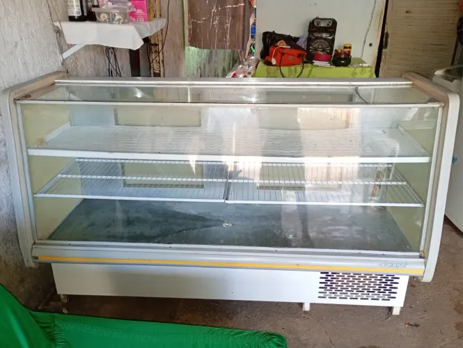 Freezer gelopar bom estado!