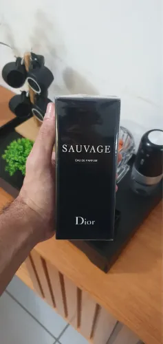 Perfume Sauvage Eau de Parfum 200ml - Dior (Original com selo)