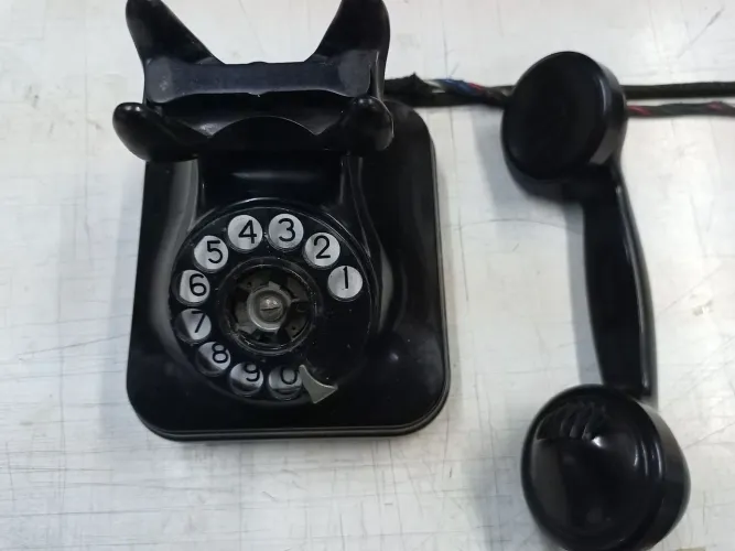 Telefone Antigo