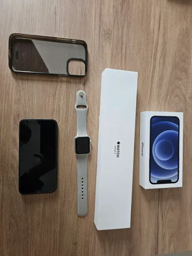 Iphone 12 + Apple Watch 3