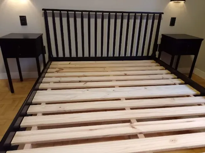 Cama Queen Skand Tok&Stok Preta