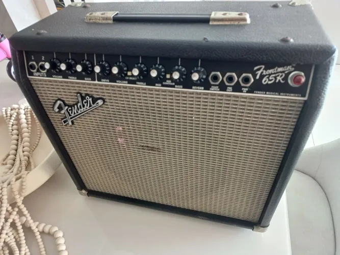 Cubo amplificador Fender Frontman 65R