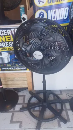 ventilador grande de coluna Ventisol