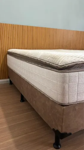 Cama box casal com pillow top
