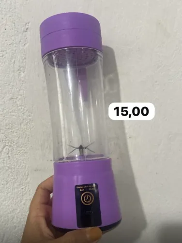 Mini liquidificador