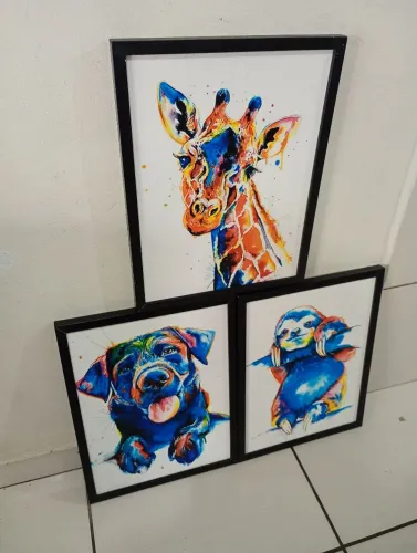 Vendo 3 quadros semi novo