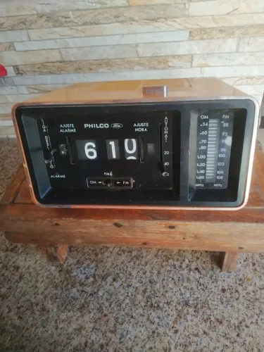 Rádio relógio Philco Ford para RESTAURO