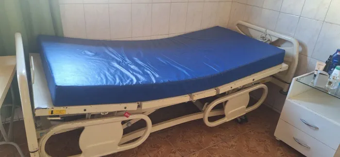 Cama hospitalar elétrica