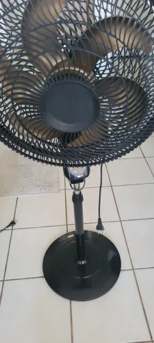 Ventilador de Pé Mallory