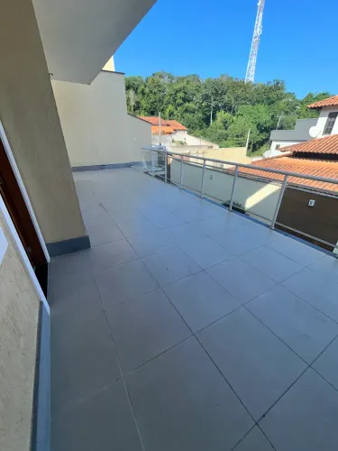 CASA 3 QUARTOS 2 VAGAS NA GARAGEM