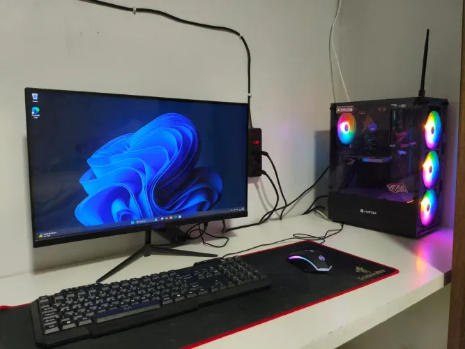 PC  + Monitor 180Hz
