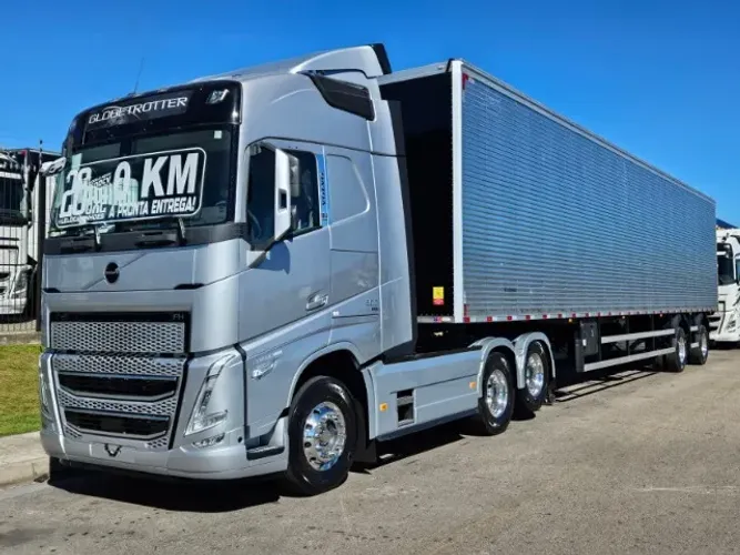FH 500 6x2 Globetrotter Ano 2026 0km Pronta Entrega + Baú 2 Eixos Nostra Completo c/pneu