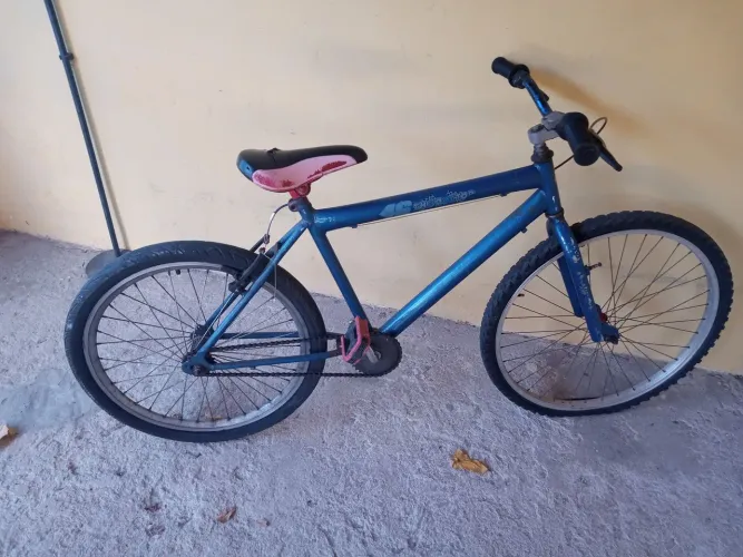 Bicicleta aro 24 usável 