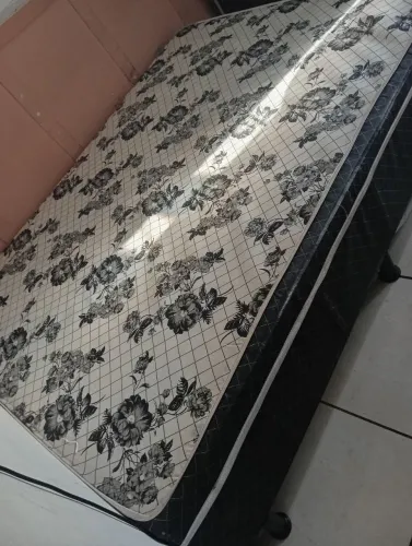 Base box casal