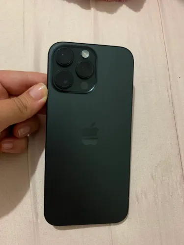 Iphone 16 pro max ( TROCO POR INFERIOR MAIS TORNA )