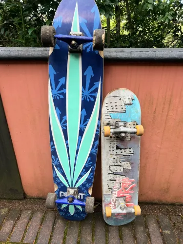 2 skates, 1 longboard e 1 Street Traxart