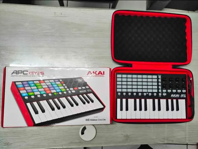 APC KEY 25 MK2 AKAI - Teclado controlador