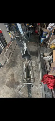 BICICLETA SEMI NOVA