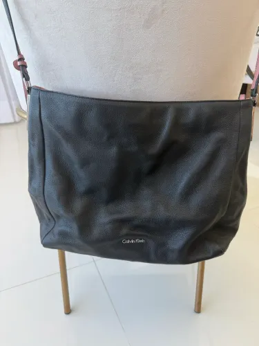 Bolsa calvin Klein couro